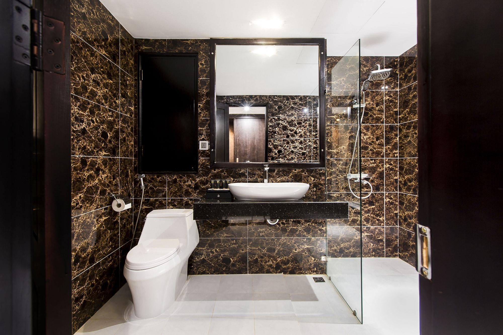 Royal Quang Binh Hotel Dong Hoi Extérieur photo